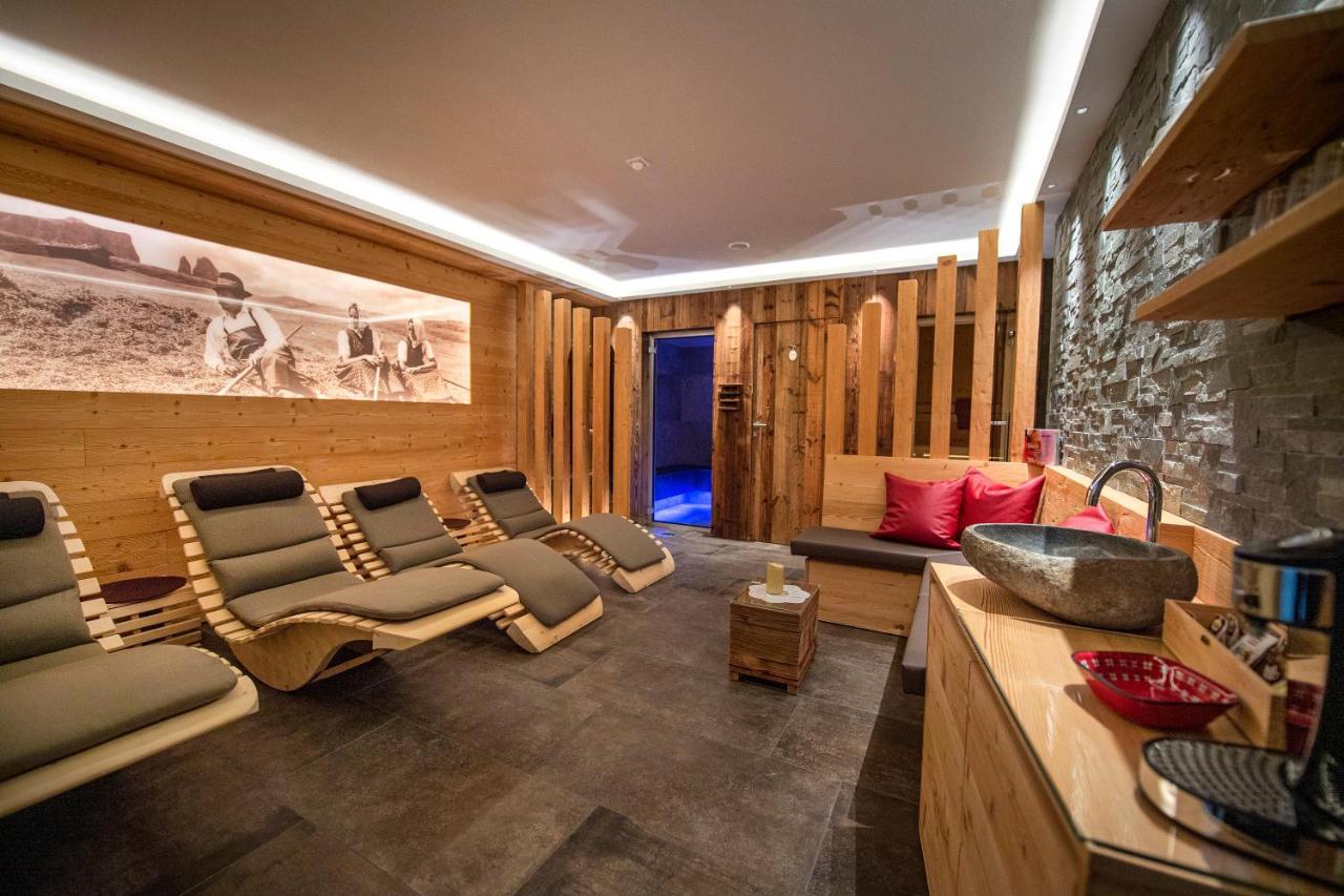 Apartments La Rives Santa Cristina Val Gardena Ngoại thất bức ảnh