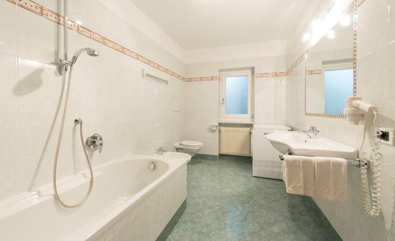 Apartments La Rives Santa Cristina Val Gardena Ngoại thất bức ảnh